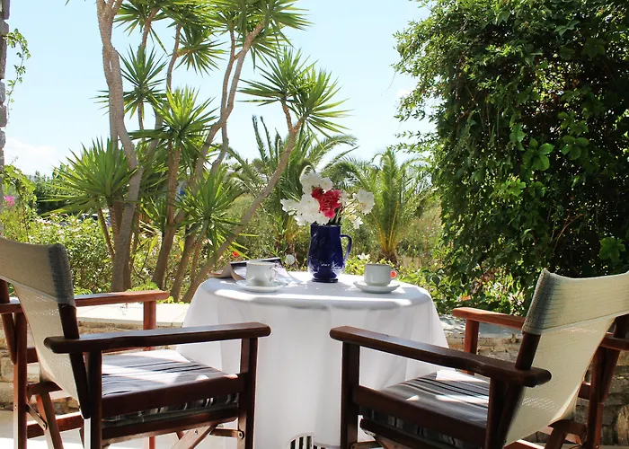 Nissiotiko מלון דירות 3*