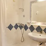 Nissiotiko 3*